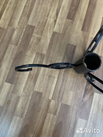 Подставка кованная под ель