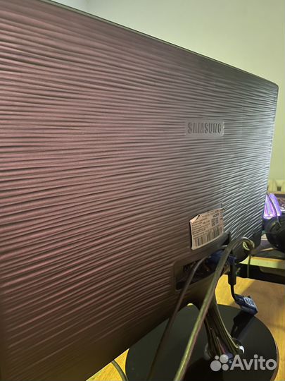 Монитор Samsung s24d300H