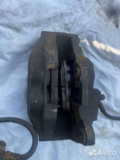 Тормозные суппорта + диски toyota celsior ucf21