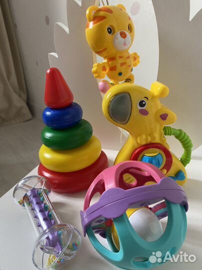 Развивающие игрушки для малышей