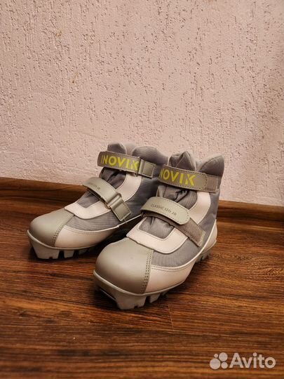 Беговые лыжи детские