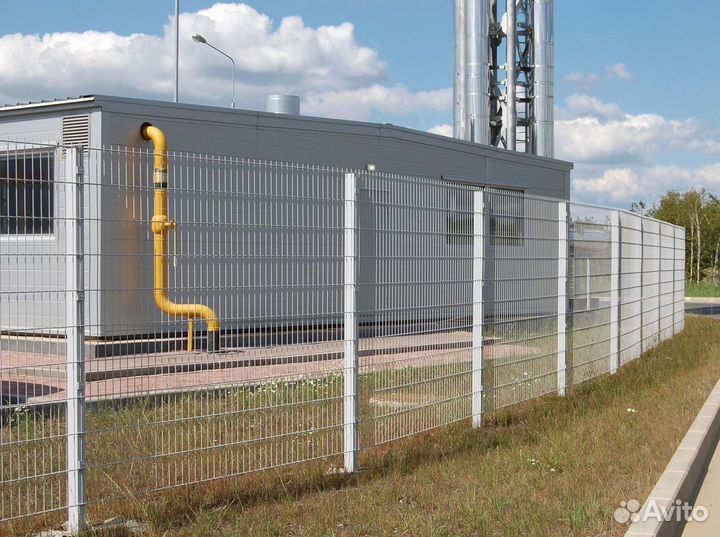 Забор из 3D сетки коричневой промышленная зона