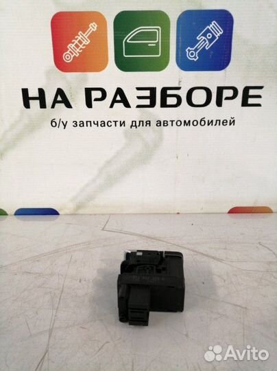 Кнопка парковки Volkswagen Touareg 7P5 cmta 2012