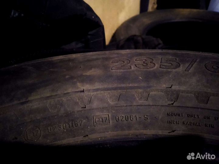 Nokian Tyres Hakkapeliitta 5 SUV 235/65 R17 108H