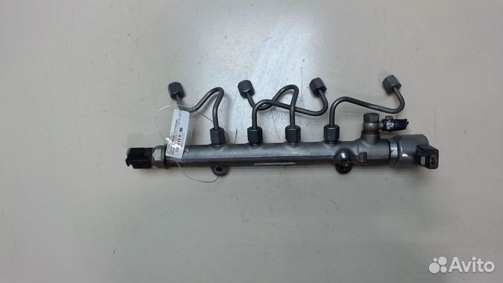 Рампа топливная Mercedes CLA C117 2013, 2014