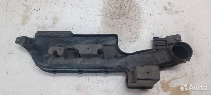 Воздухозаборник двигателя