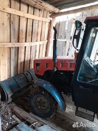 Трактор МТЗ (Беларус) 320, 2011
