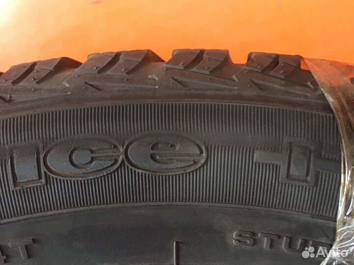 Goodyear UltraGrip Ice+ 215/55 R17 94T