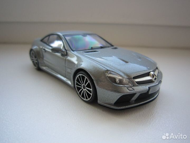 1/43 Mercedes Benz SL 65 AMG Black Series 2008