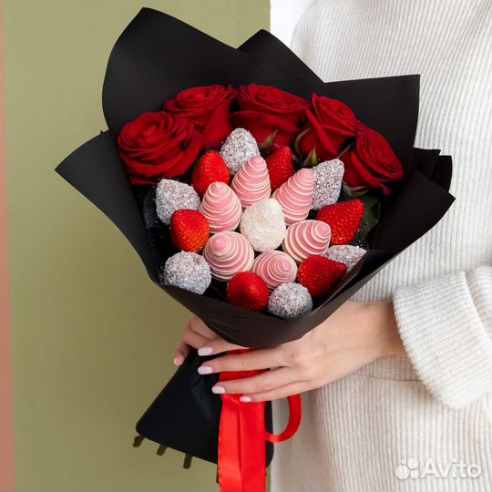 Клубника в шоколаде букеты