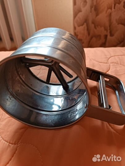 Кружка для просеивания муки