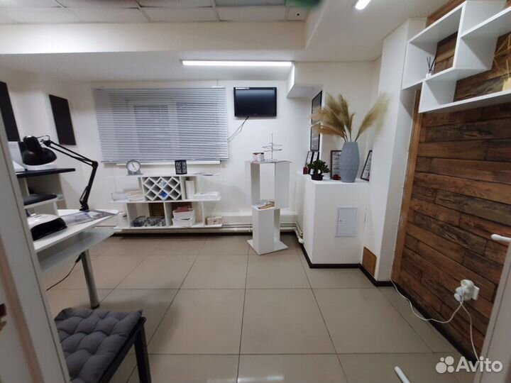 Аренда рабочего места мастеру маникюра