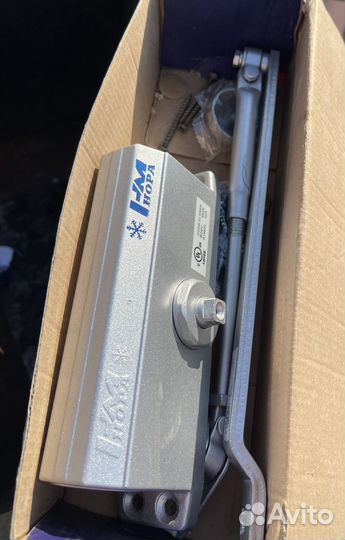 Доводчик дверной