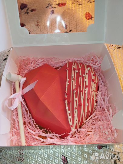 Шоколадная пиньята или шоколадное сердце