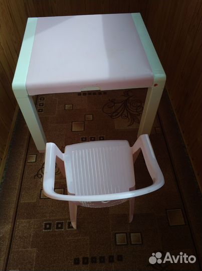 Столик и стульчик детские
