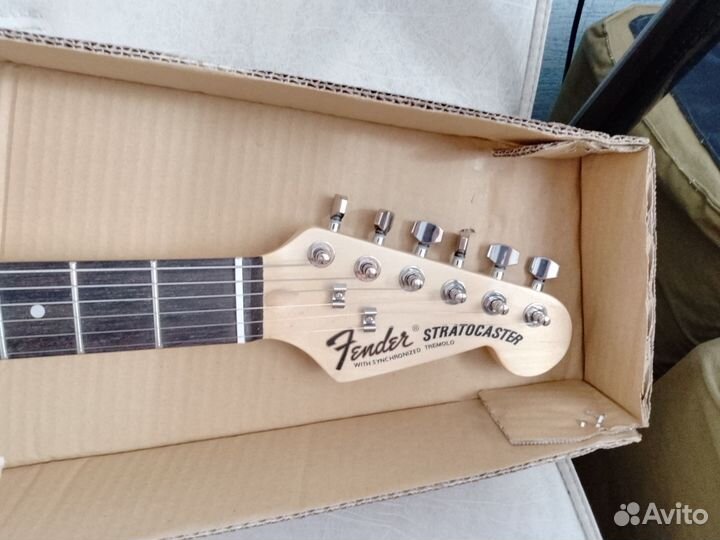 Электрогитара модель фендер стратокастер