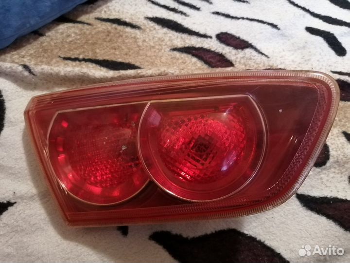 Фонарь задний Mitsubishi Lancer X
