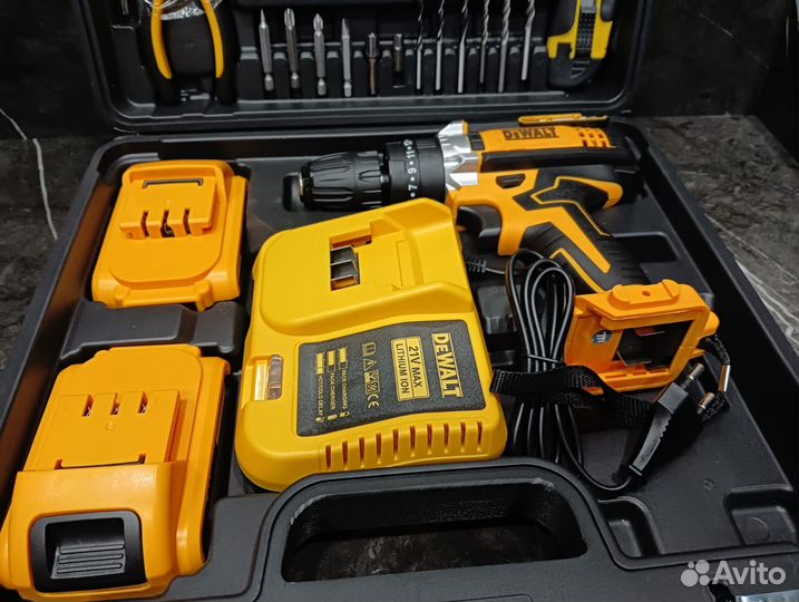 Шуруповерт DeWalt 21v