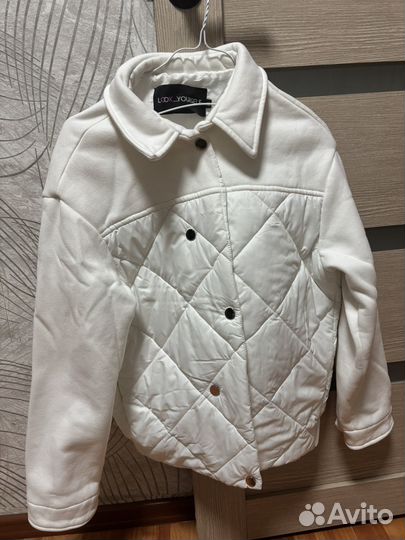 Ветровка женская