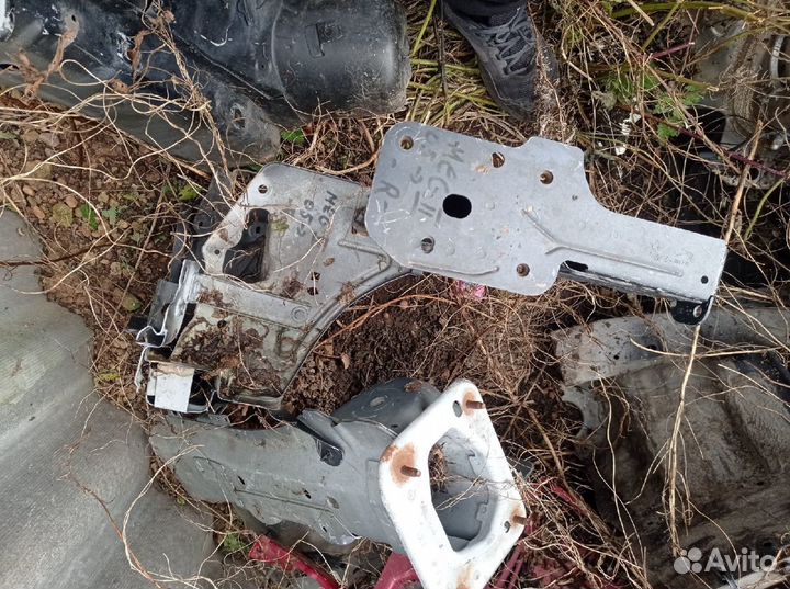 Лонжерон рено меган 2