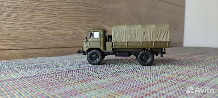 Газ 66 с тентом, 1/43