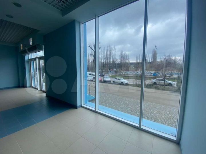 Сдам торговое помещение, 1100 м²