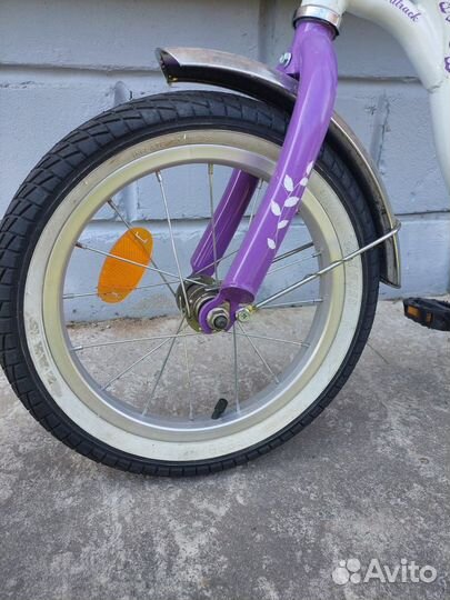 Детский велосипед для девочки с доп.колесами