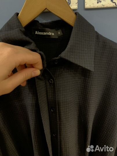 Платье рубашка на поясе е в мелкую клеточку