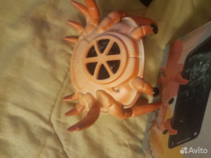 Колонка-подставка для телефона