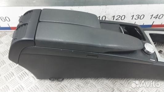 Подлокотник центральный mercedes benz C-class W204