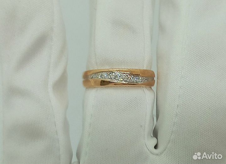 Золотое кольцо с камнем 17,5р