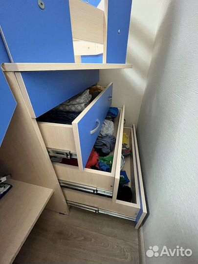 Детская кровать с горкой