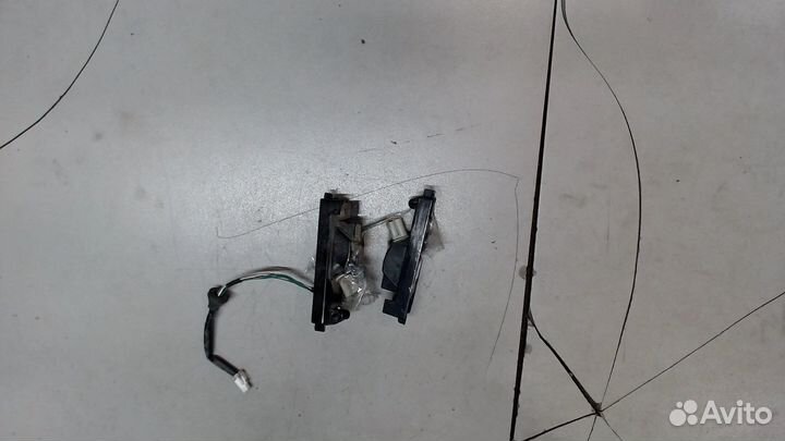 Подсветка номера Toyota RAV 4, 2005