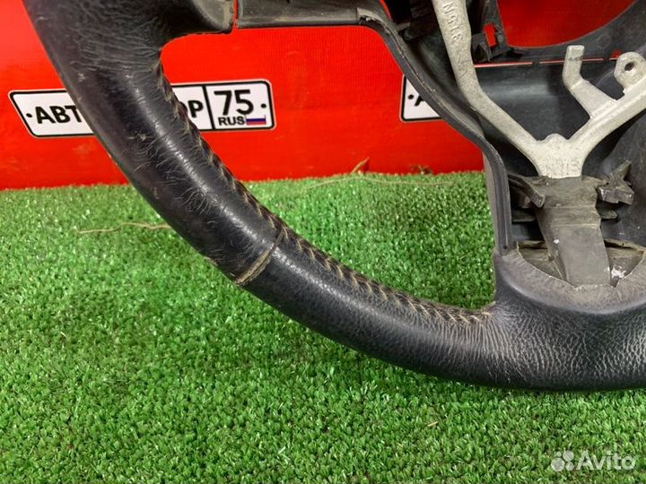 Руль Toyota Wish ZNE10G 1zzfe