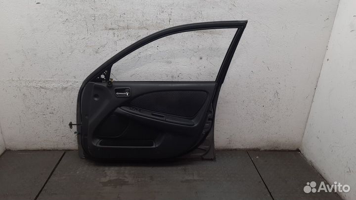 Дверь боковая правая передняя Toyota Avensis 1, 2002