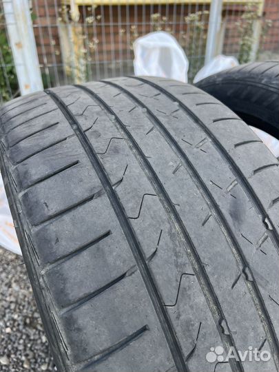 Habilead HF330 245/45 R20 и 275/40 R20 103Y