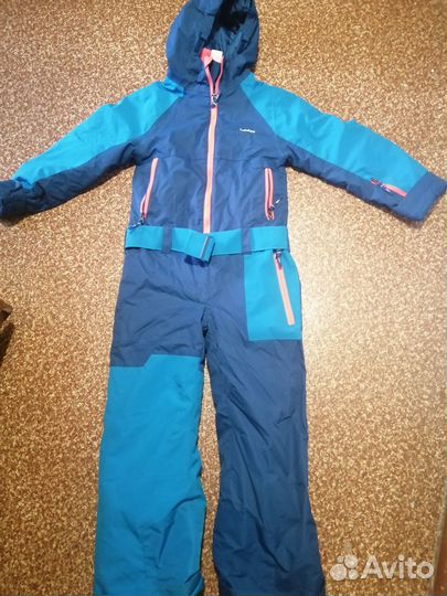 Горнолыжный комбинезон