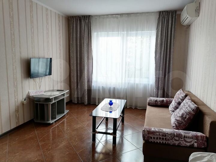 1-к. квартира, 64 м², 1/9 эт.