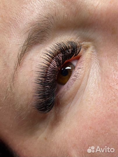 Наращивание ресничек,ногтей