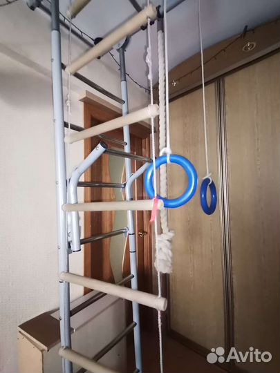 Шведская стенка с турником