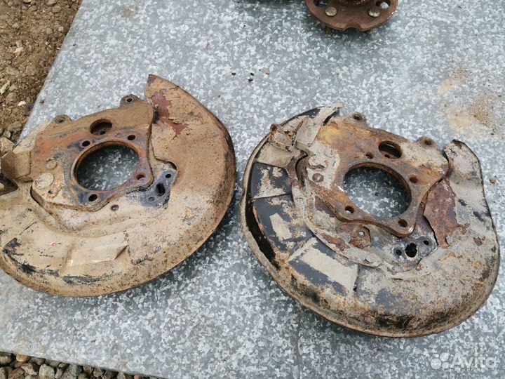 Пыльники тормозных дисков Chery Tiggo T11