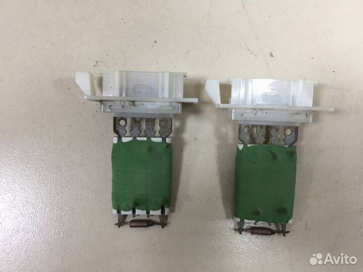 Резистор отопителя Renault Duster 2012