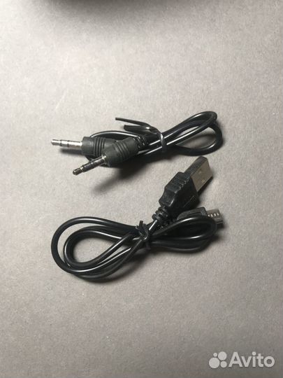 Беспроводная портативная колонка новая