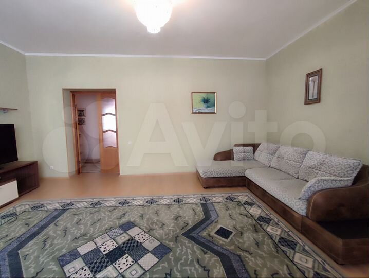 3-к. квартира, 100,8 м², 3/5 эт.