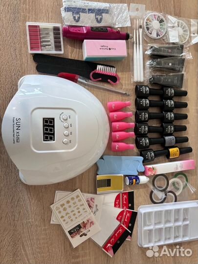 Набор для маникюра / маникюрный набор