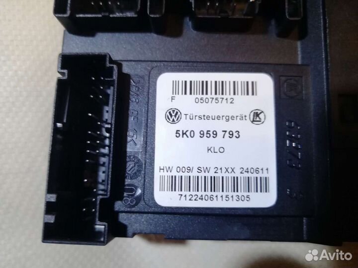 Моторчик стеклоподьемника передний левый Шкода А5