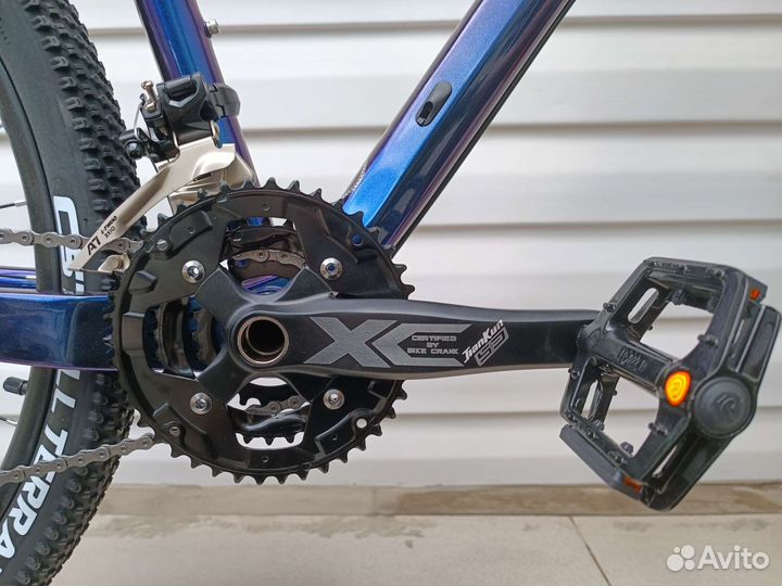 Велосипед на карбоновой раме