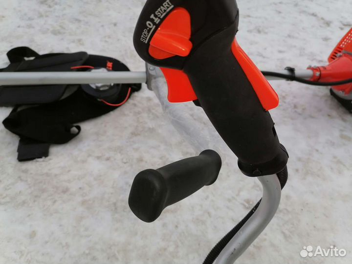 Триммер кусторез бензиновый Carver GBC 043M