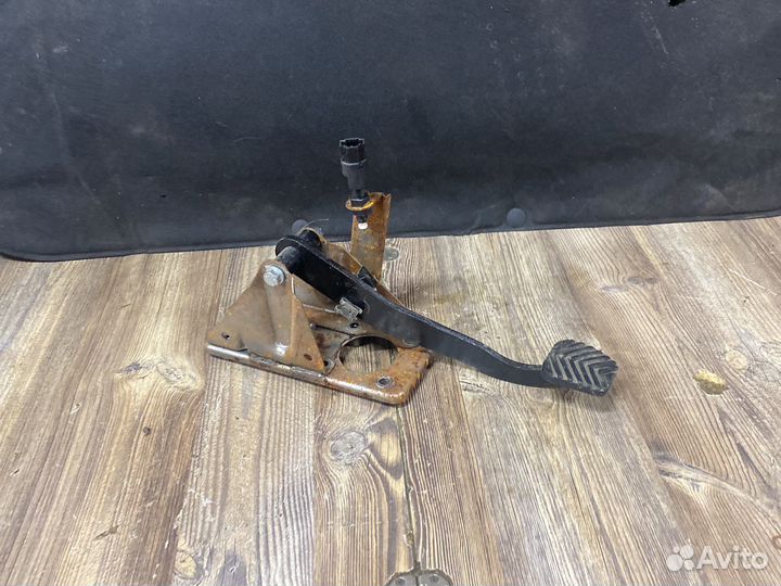 ГАЗель-Next педаль тормоза