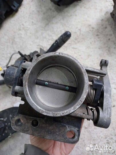 Дроссельная заслонка Nissan Almera G15